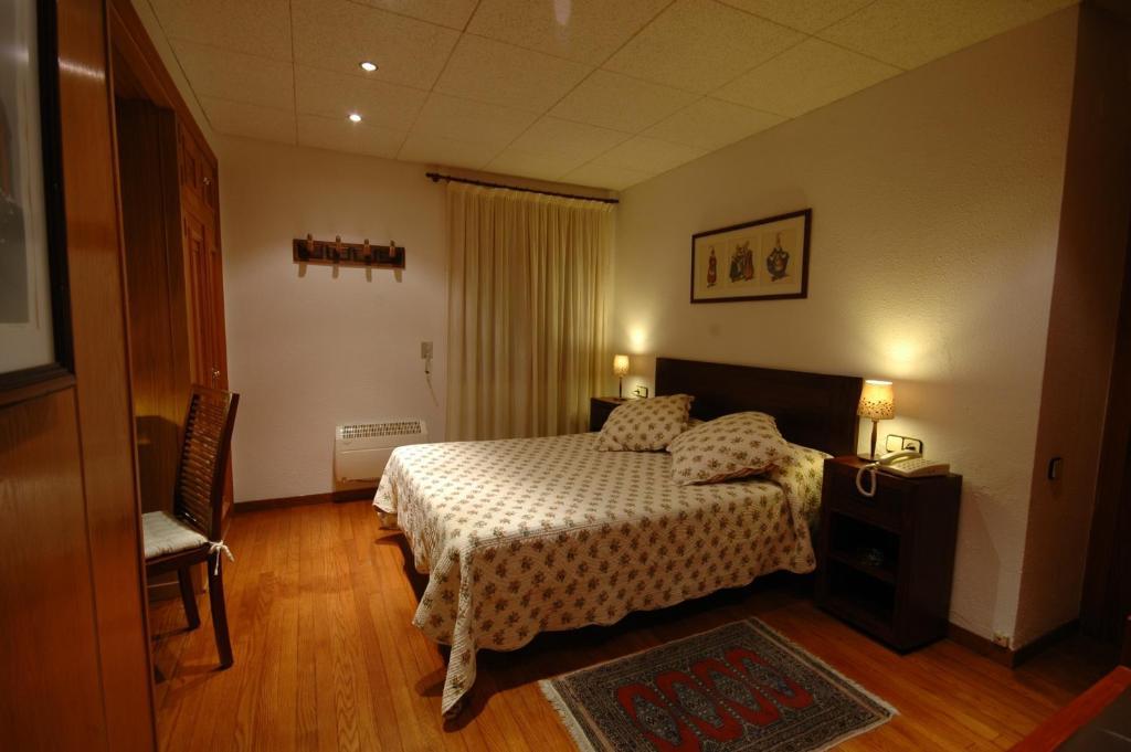 Hotel Els Puis Esterri D'Aneu Ruang foto