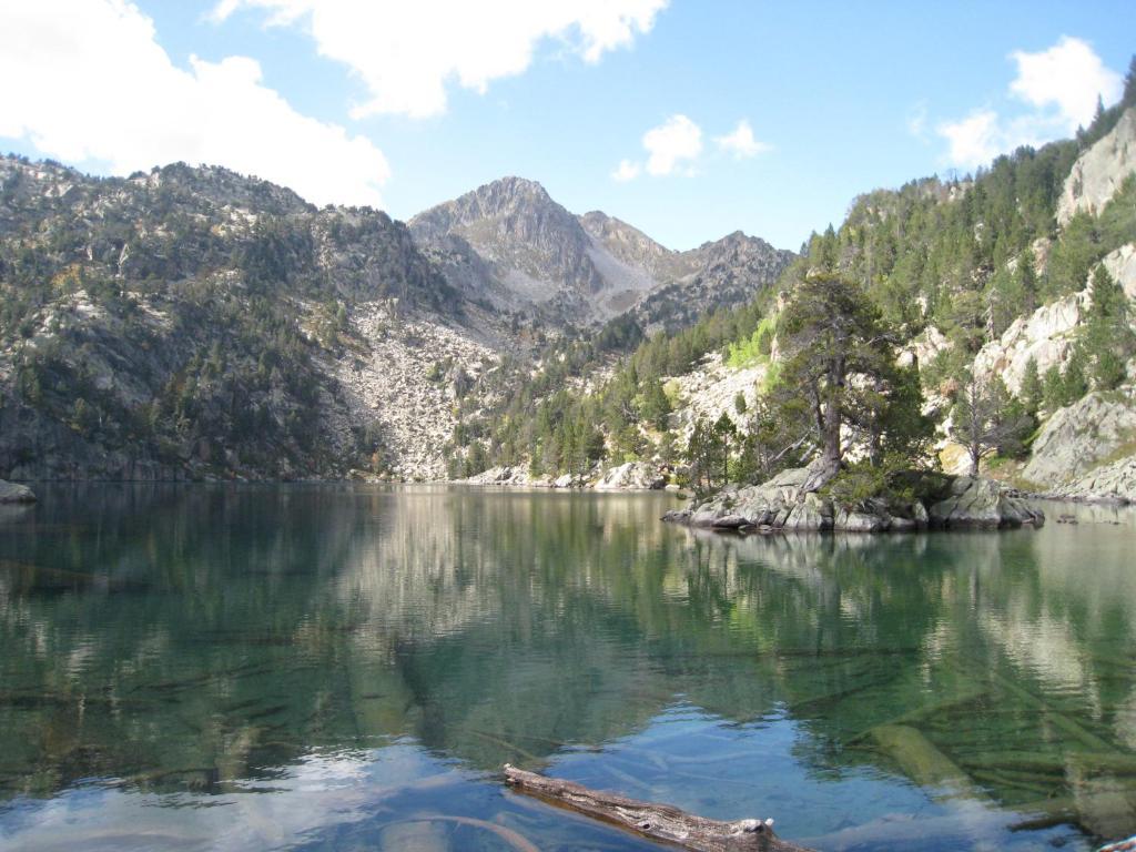 Hotel Els Puis Esterri D'Aneu Bagian luar foto