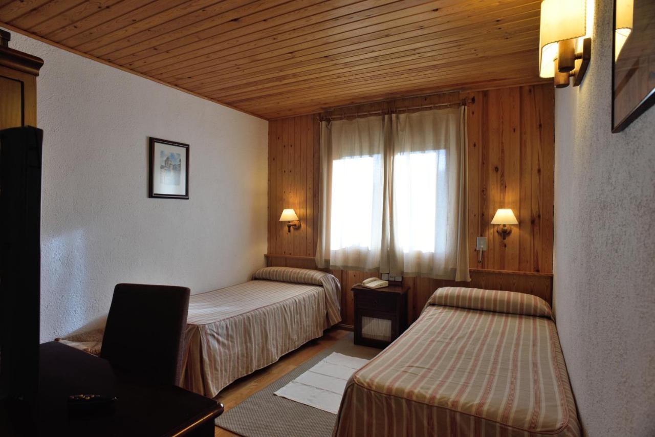 Hotel Els Puis Esterri D'Aneu Bagian luar foto